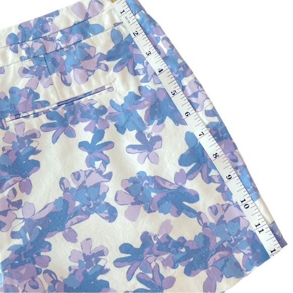 Banana Republic Lavender Periwinkle Floral Print Hampton Fit Short - Picture 5 of 8
